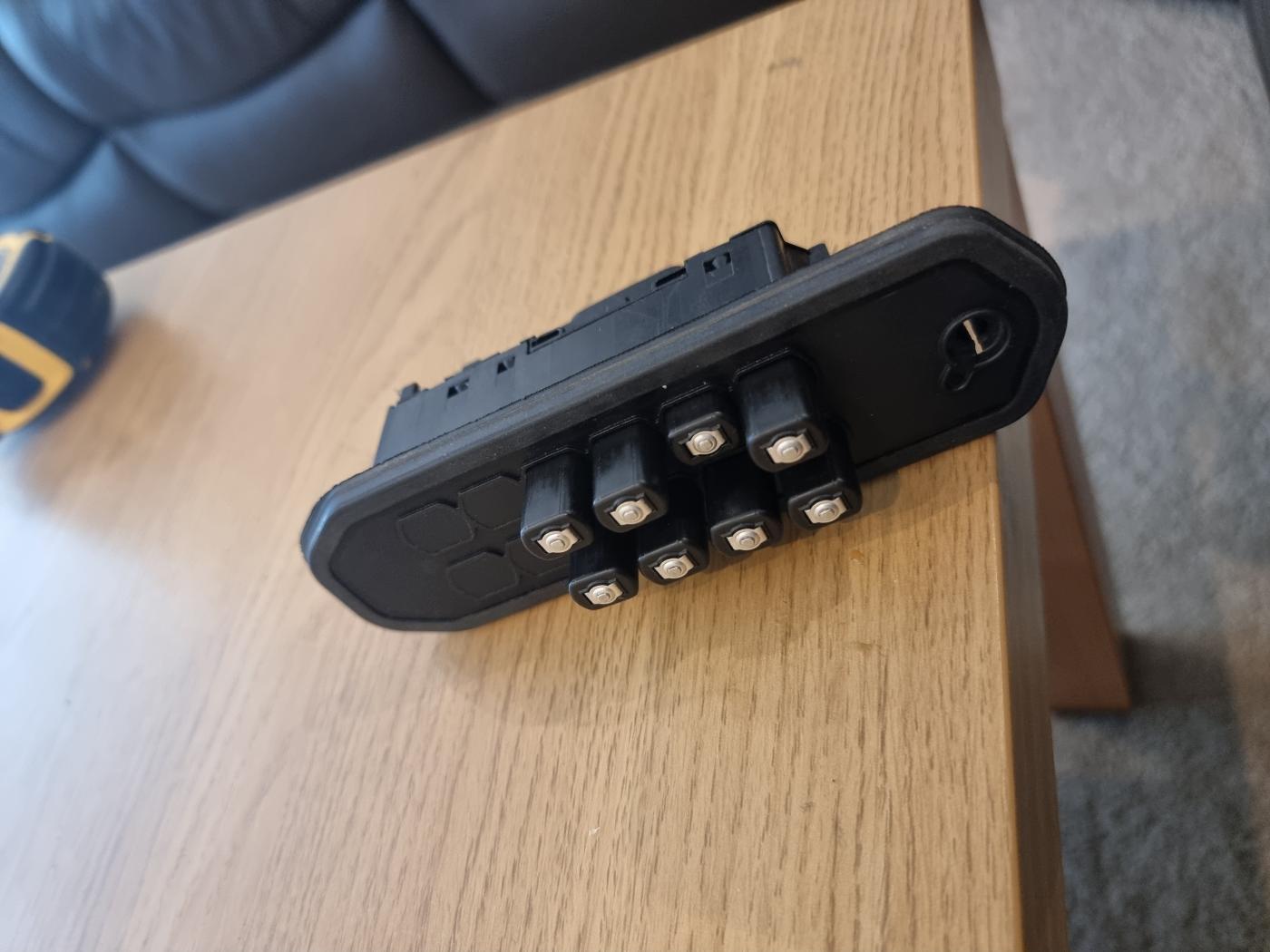 Citroen Dispatch 2011 sliding door wont lock (Page 1) / General