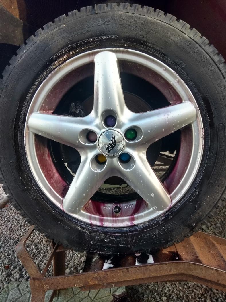 Van6-N-S-wheel-clean.jpeg